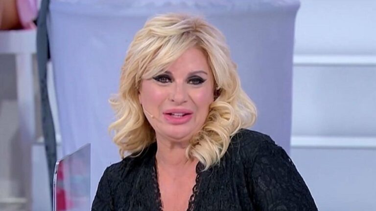 Tina Cipollari la notizia che tutti stavano aspettando, fan in estasi