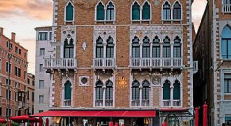 Choc a Venezia: precipita dal 5º piano, muore turista di 22 anni