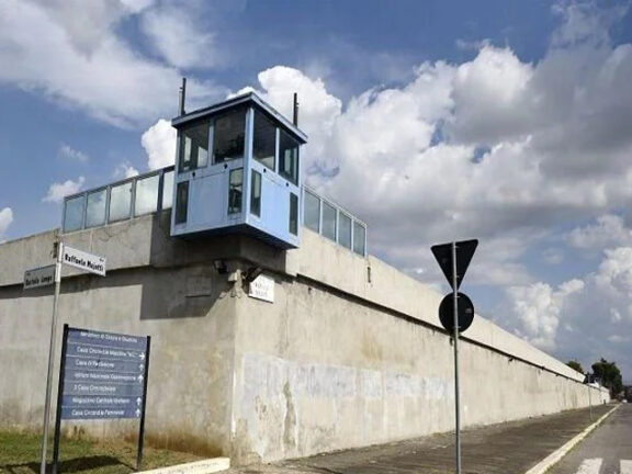 Detenuto si suicida in carcere nel giorno del suo compleanno