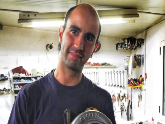 Incidente nella notte: muore motociclista 30enne, grave 27enne