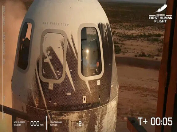 Turismo spaziale: anche Jeff Bezos è andato nello spazio