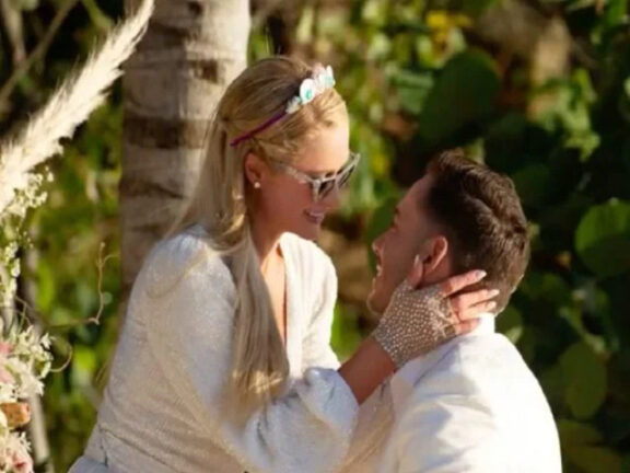 Paris Hilton è incinta, l’ereditiera in attesa del primo figlio con Carter Reum