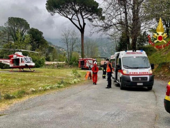 Bruciano sterpaglie: muore una donna, grave il marito