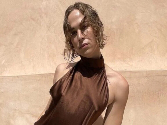 Tommy Dorfman fa coming out: Oggi sono una donna trans