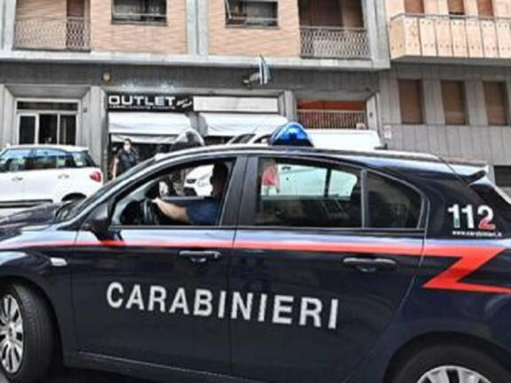 Bergamo: 34enne ucciso a coltellate in pieno centro