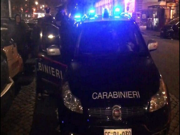 Litigio per una donna finisce a bottigliate in testa