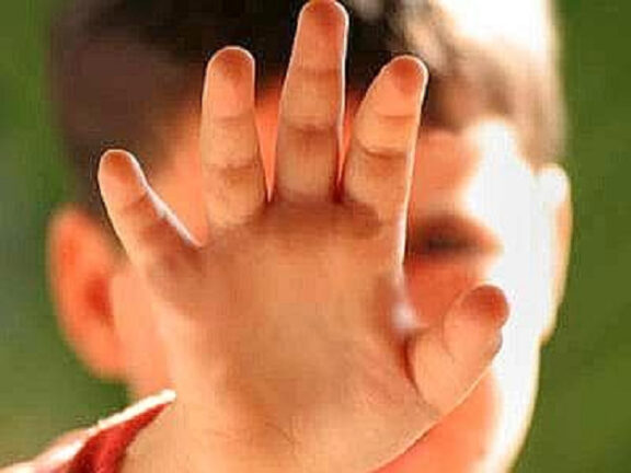 Pedopornografia online: 13 arrestati, tra cui un ufficiale della Finanza