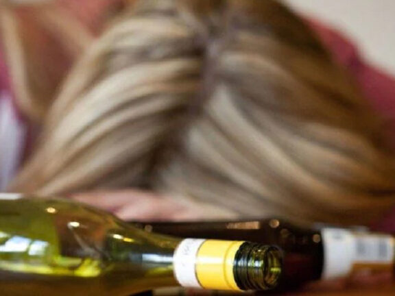 Donna di 33 anni muore dopo una forte ubriacatura