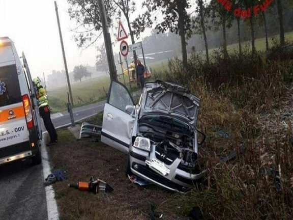 Incidente stradale: 15enne muore mentre va a scuola