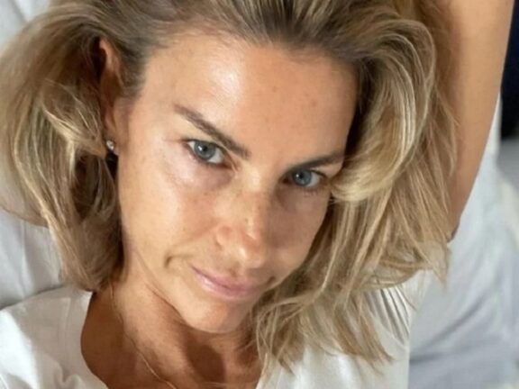 Virus è proprio Str****, Martina Colombari positiva al Covid