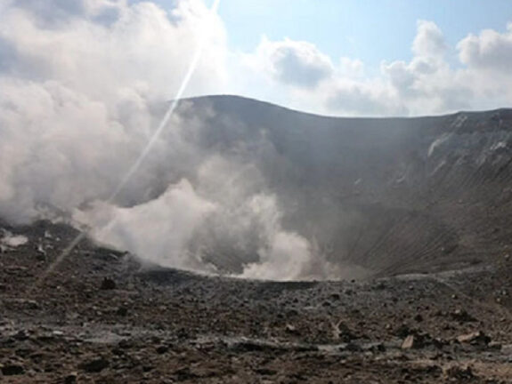 Vulcano Eolie si sta risvegliando, valori fuori norma
