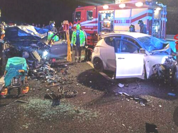 Incidente frontale sull'autostrada A27: un morto e due feriti