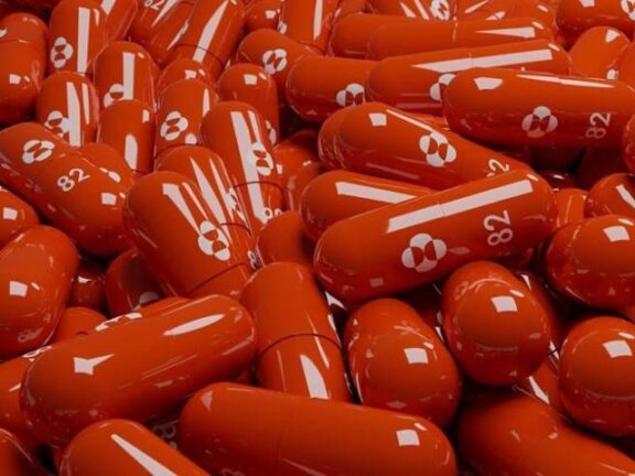 Pillola anti-covid approvata dal Regno Unito