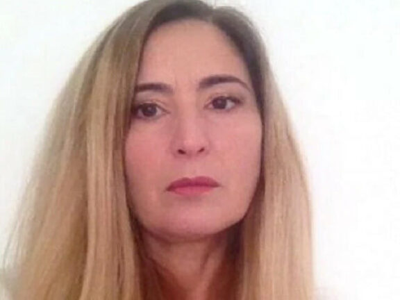 Medico 49 muore travolta da un furgone