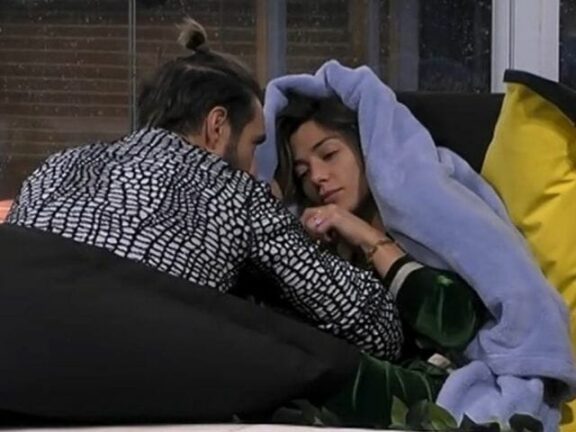 Alex Belli alta tensione in casa: “Voglio proteggere te e Delia…”