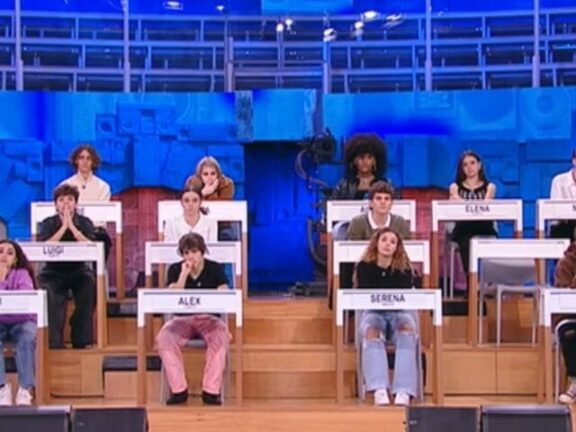Amici bruttissima figura in diretta Tv, piovono insulti