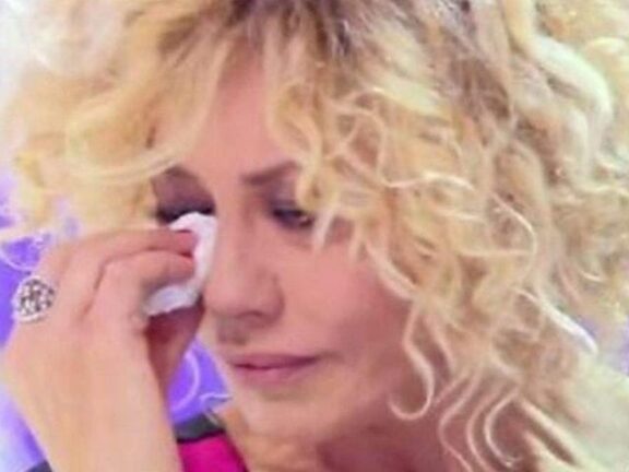 Eva Grimaldi scoppia in lacrime, Barù la umilia al Gf Vip