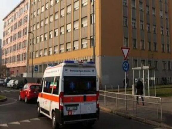 Incinta di 9 mesi si uccide buttandosi dalla finestra