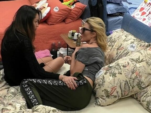 Nathaly Caldonazzo si sfoga con Delia: “Una cattiveria assurda…”