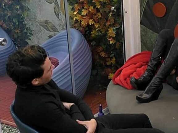 Antonio sclera con Delia: “Cosa vuoi che ti dica…!