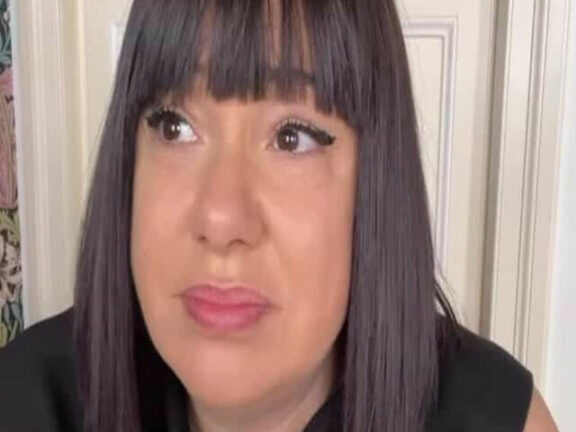 Estetista Cinica in lacrime sui social: ecco cosa è successo