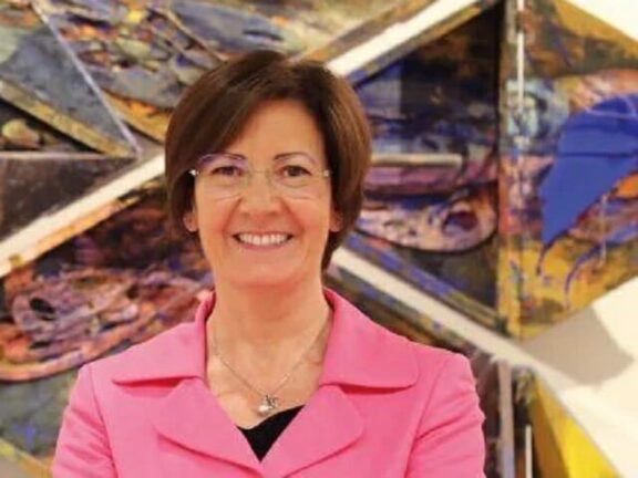 Francesca Tardioli, ambasciatrice, precipita dal balcone di casa e muore