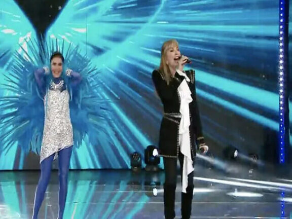 Il cantante mascherato: eliminata la Gallina