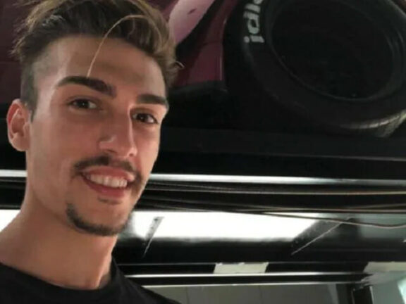 Intrappolato nell’auto Gabriele muore a 27 anni