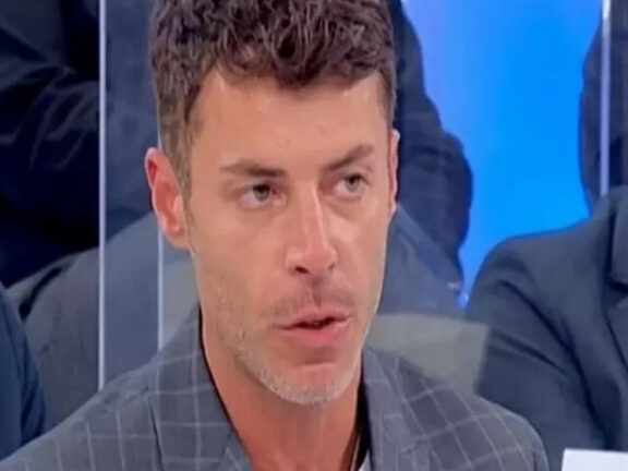 Uomini e Donne, polemica su Diego Tavani: non hai fatto l’uomo