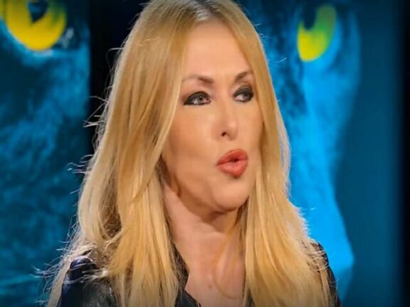 Roberta Bruzzone a Belve si racconta senza filtri