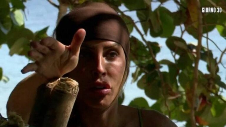 Isola dei Famosi, Guendalina Tavassi si scaglia contro Nicolas Vaporidis