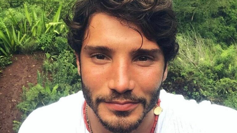 Stefano De Martino umiliato da un collega: “Solo grazie a Belen”