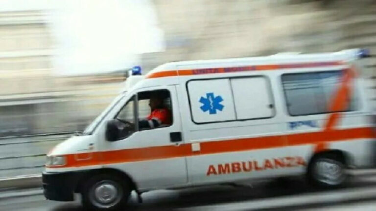 Penisola Sorrentina: muore a 31 anni investita da un camion