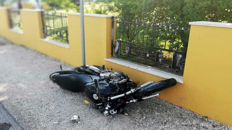 Scontro tra moto e trattore: 41enne perde la vita