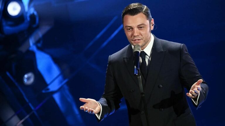 Tiziano Ferro il toccante messaggio di Laura Pausini