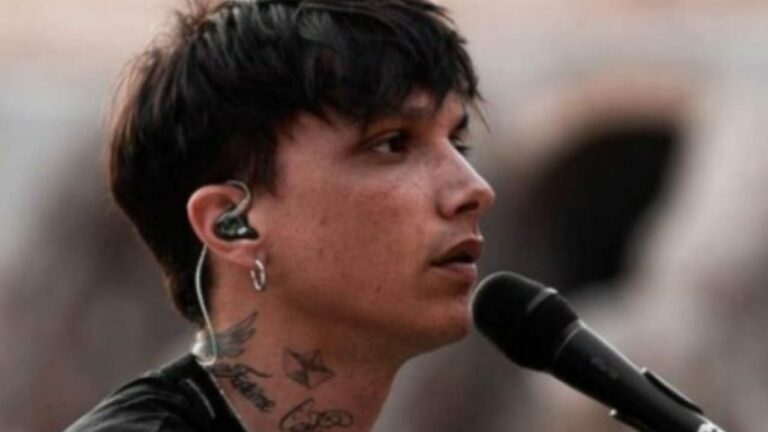 Ultimo: si comincia bene, la prima canzone d’apertura