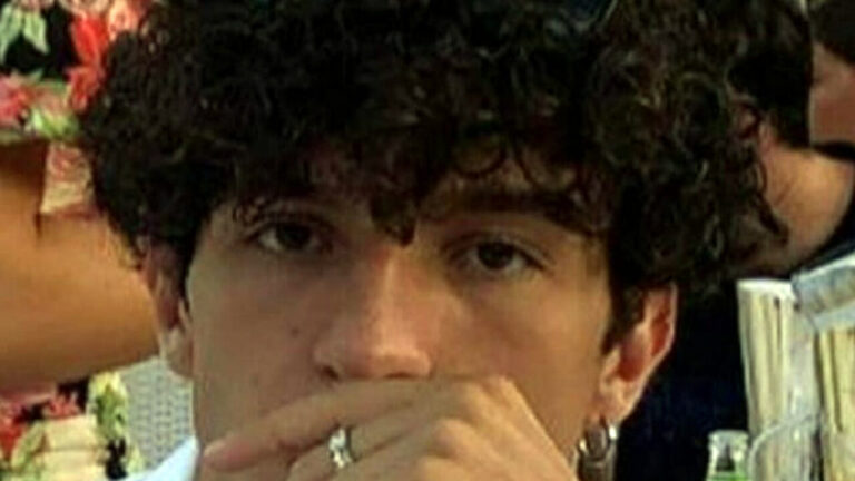 Calciatore muore a 21 anni in un incidente