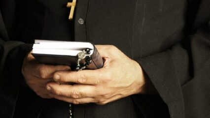 Don Carlo Occelli condannato per abusi sessuali su minore