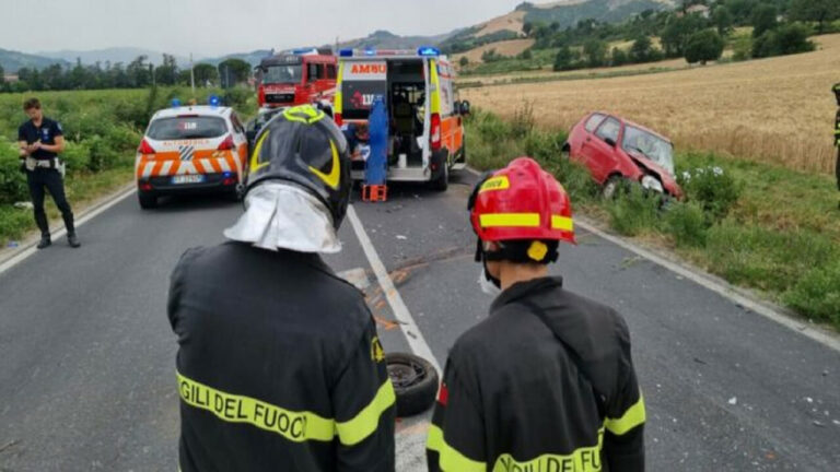 Ragazza di 27 anni muore in incidente stradale