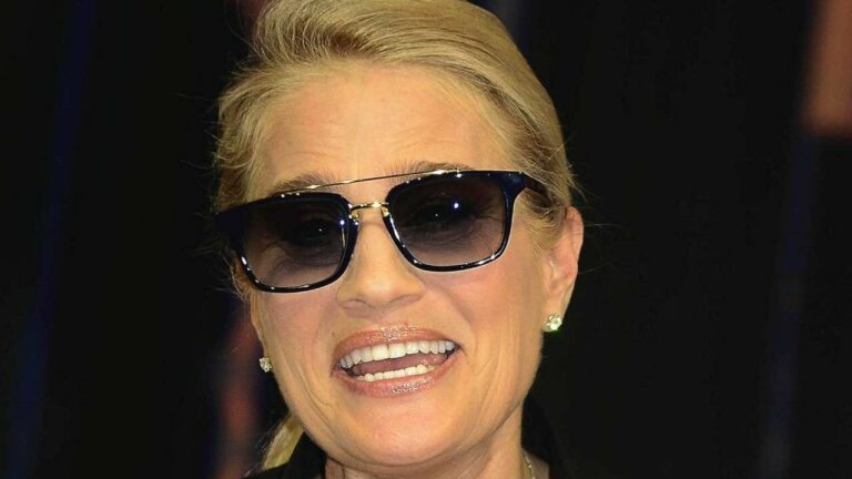 Heather Parisi al veleno su Lorella Cuccarini Heather Parisi al veleno su Lorella Cuccarini