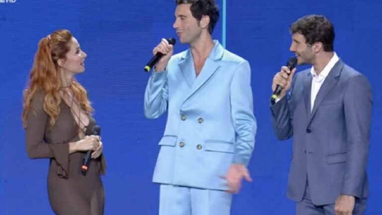 Mika cupido fra Andrea Delogu e Stefano De Martino