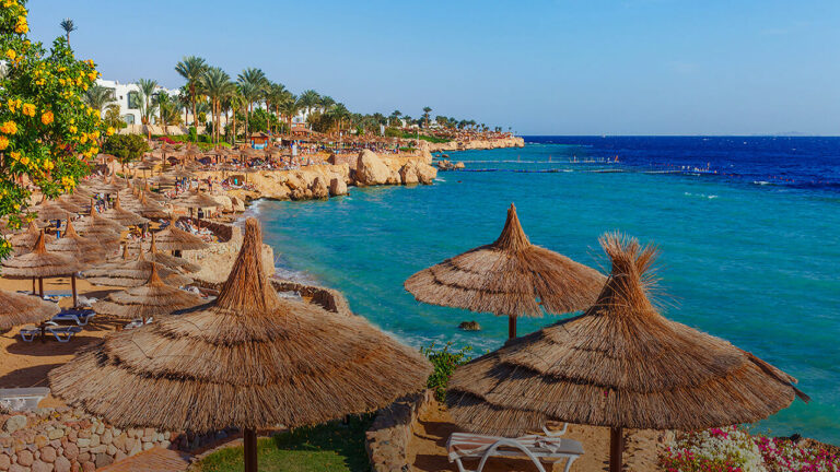 Vacanza a Sharm: papà in fin di vita, figlio muore