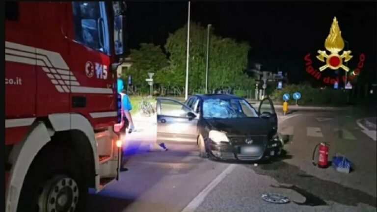 Ragazzo in bici travolto e ucciso da un’auto