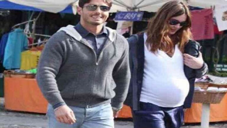 Silvia Toffanin, spunta la foto: col pancione più bella