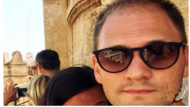 Giovane medico si accascia al volante muore