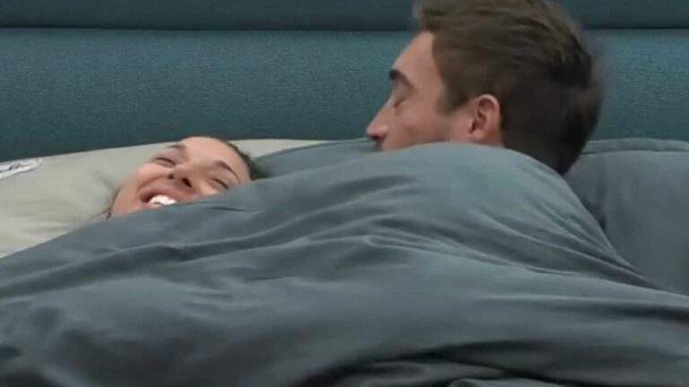 Antonino Spinalbese e Giaele movimenti sospetti sotto le lenzuola