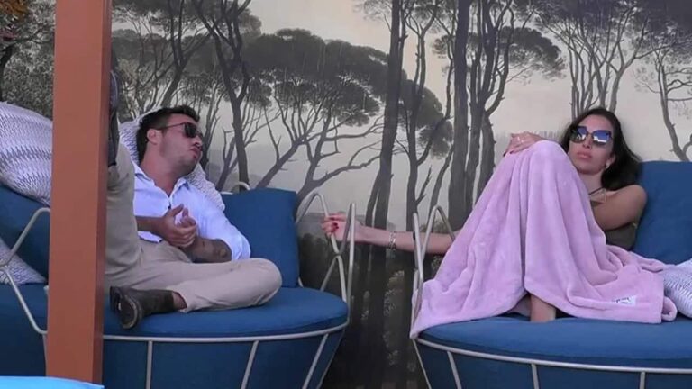 Antonino Spinalbese duro faccia a faccia con Giaele