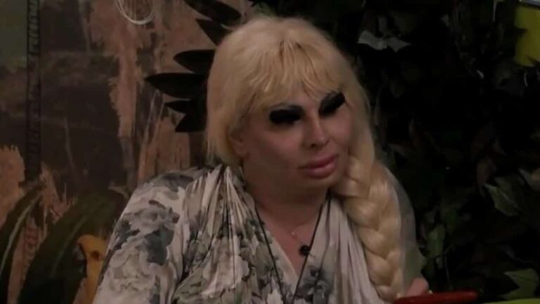 Elenoire Ferruzzi fa l’annuncio al GF VIP: “Me ne vado”