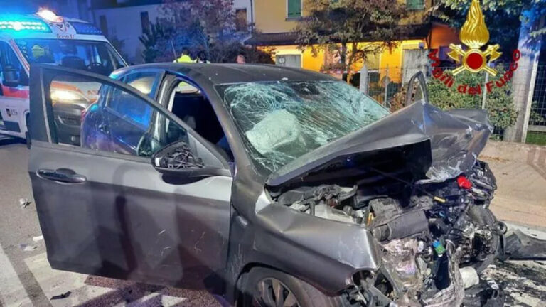 Scontro tra auto: muore 41enne