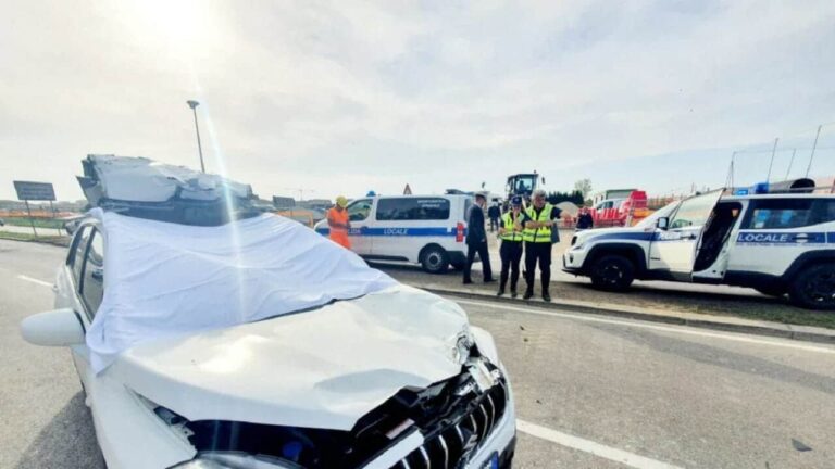 Suv contro ruspa: muore 70enne